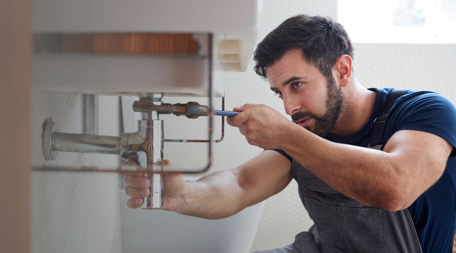 Professional sink repair services in Farmington, IA